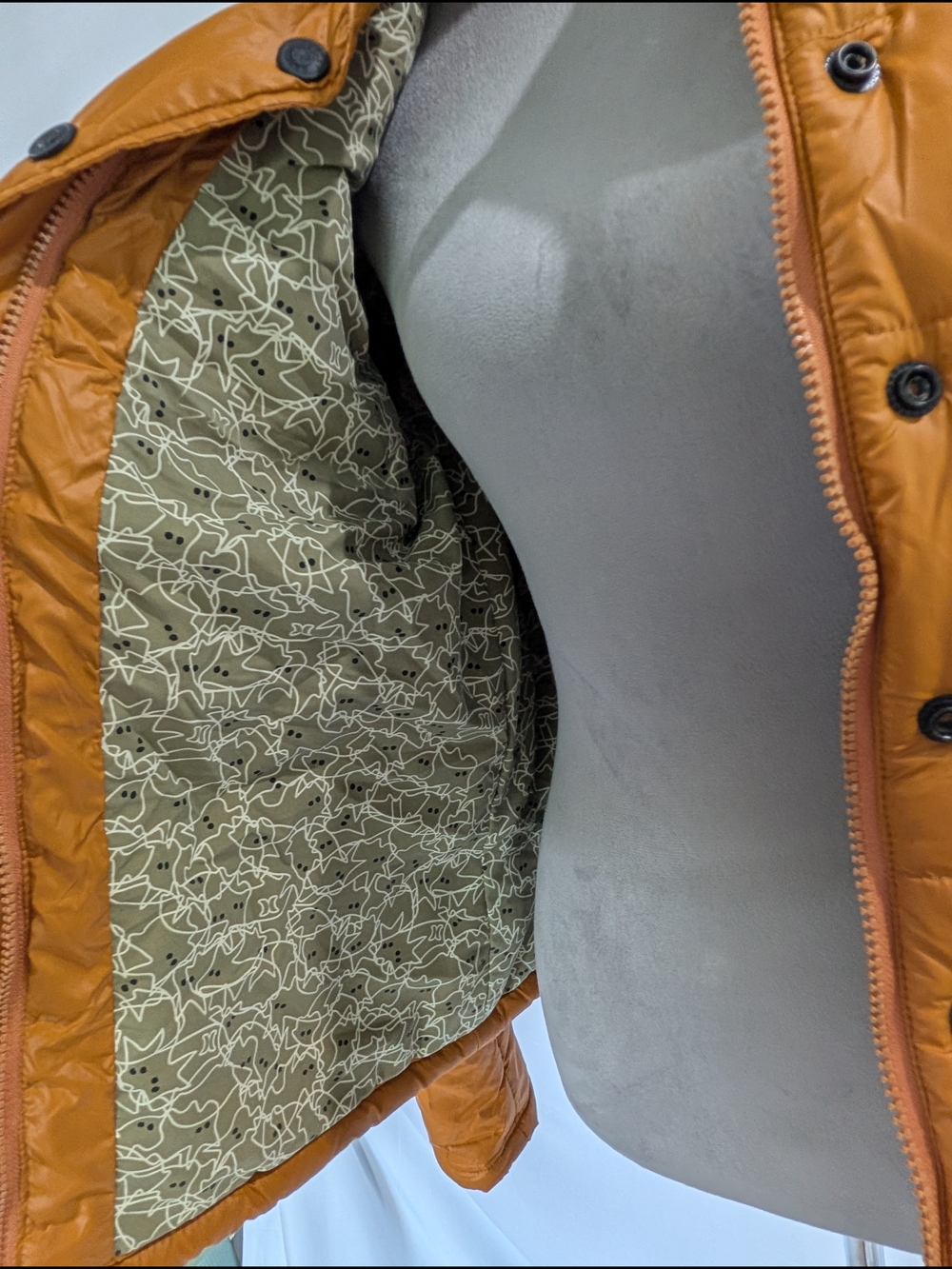 Hurley Quilted Puffer Jacket Large Mustard Brown Snap Zip Lightweight Coat - Picture 3 of 6